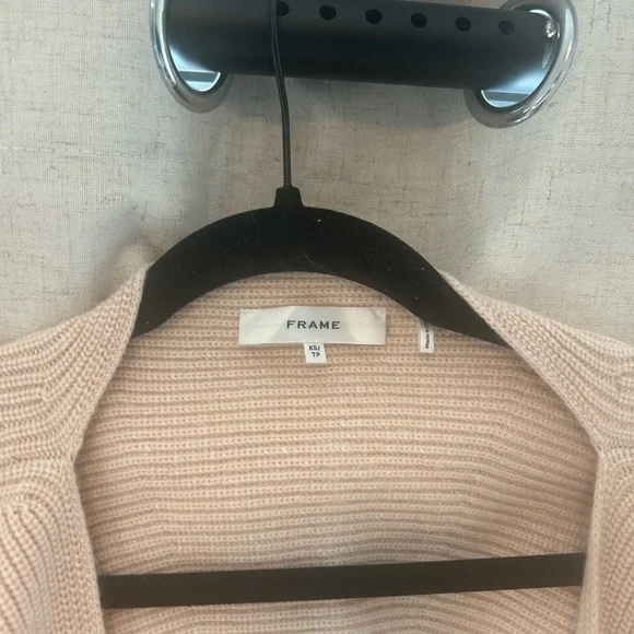 Frame blush knit shrug - Picture 5 of 7